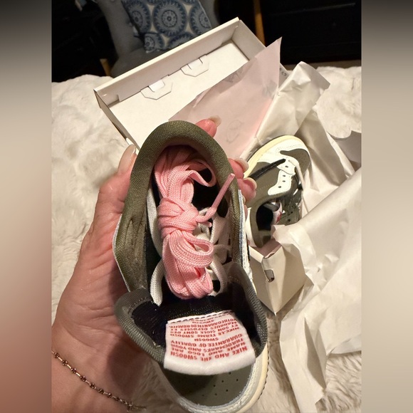 Jordan 1 Low OG SP size Toddler 6c - Picture 7 of 8